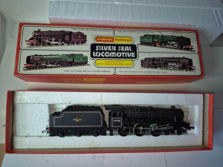 Hornby oo Gauge BR Livery Blk 5