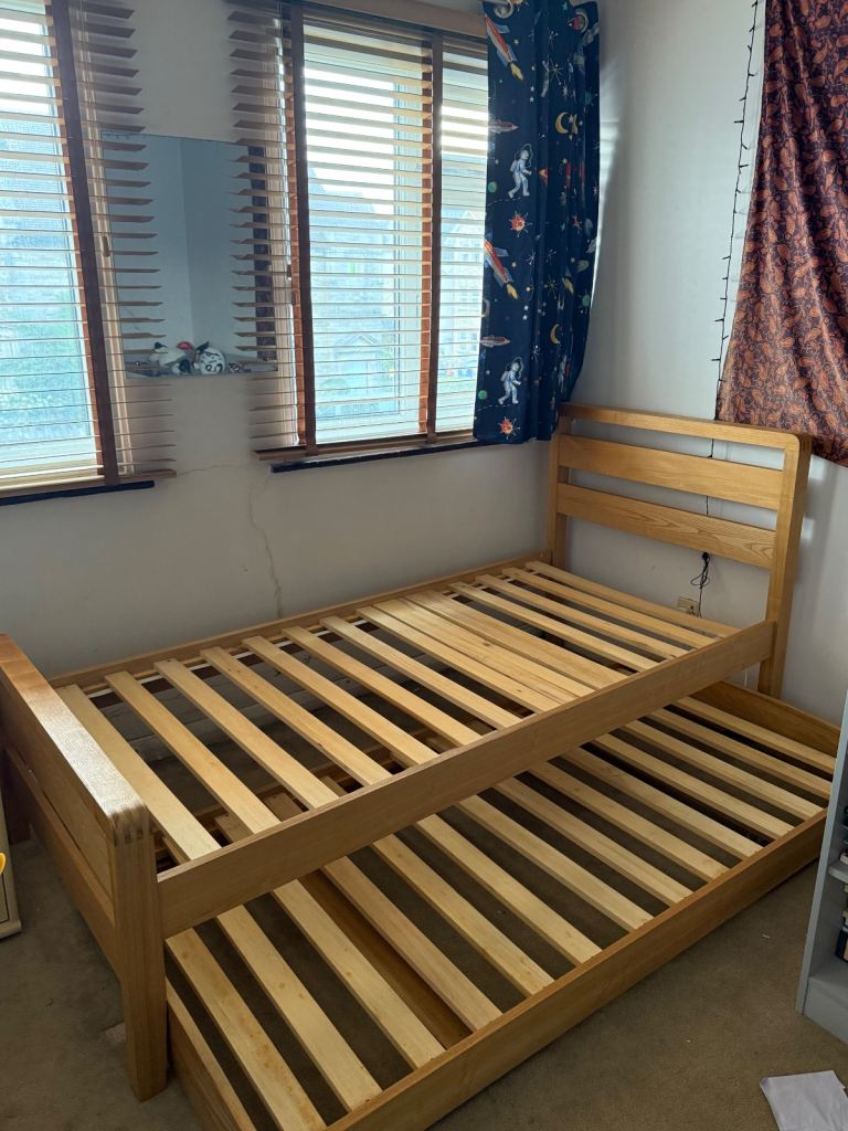 Single Bed With Trundle