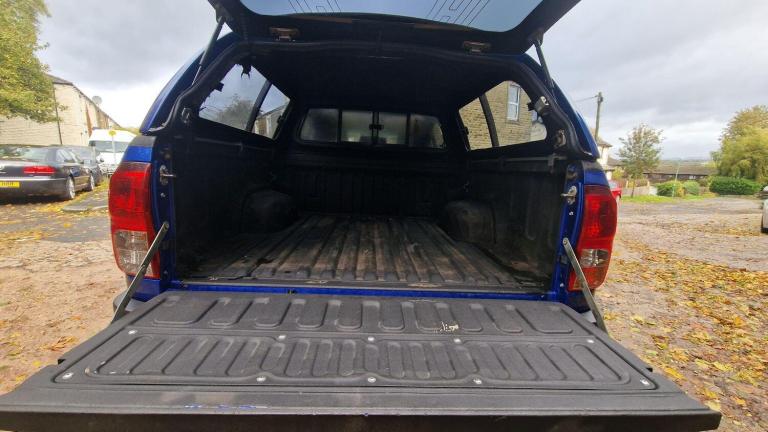 2017 Toyota Hilux Invincible D/Cab Pick Up 2.4 D-4D PICK UP DIESEL Manual