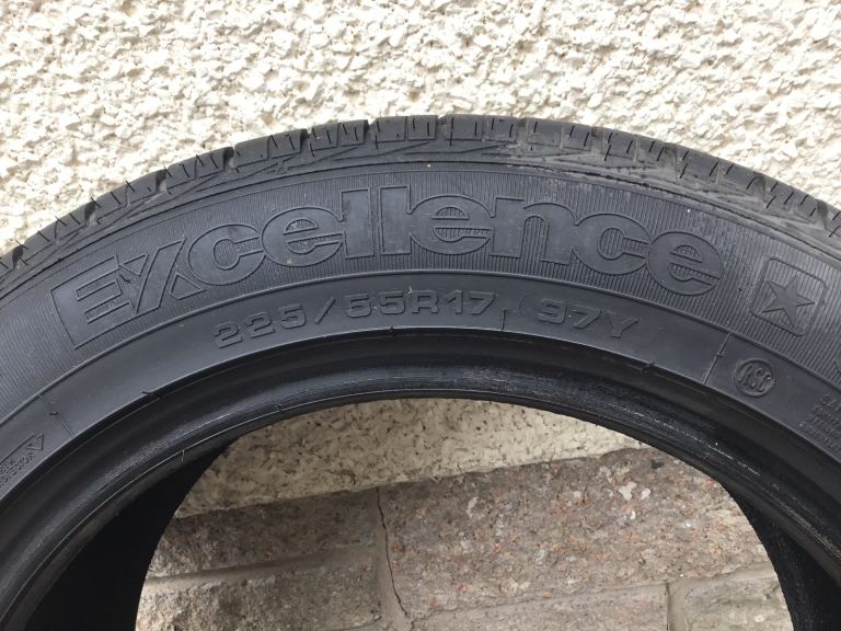 Run flat tyre