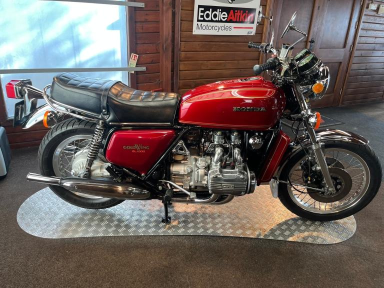 1976 HONDA GL1000 CLASSIC JAPANESE BIKE ,IMMACULATE, ORIGINAL 