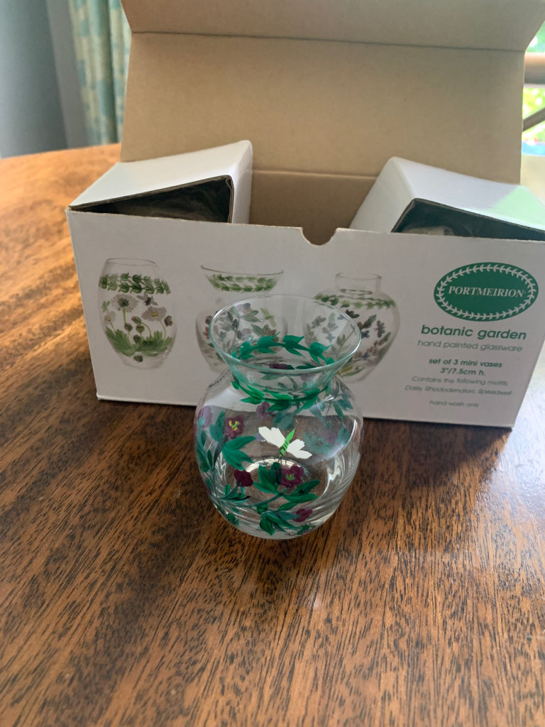 Brand new, boxed Portmeirion mini glass vases 