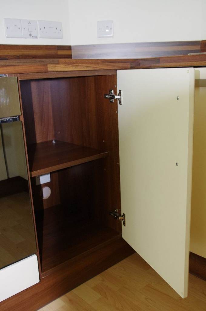 Studio flat on ground floor