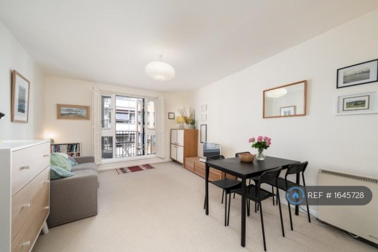 2 bedroom flat in Thames Heights, London, SE1 (2 bed) (#1645728)