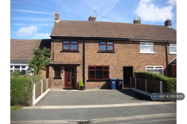 1 bedroom in Lea Crescent, Ormskirk, L39 (#2957809)