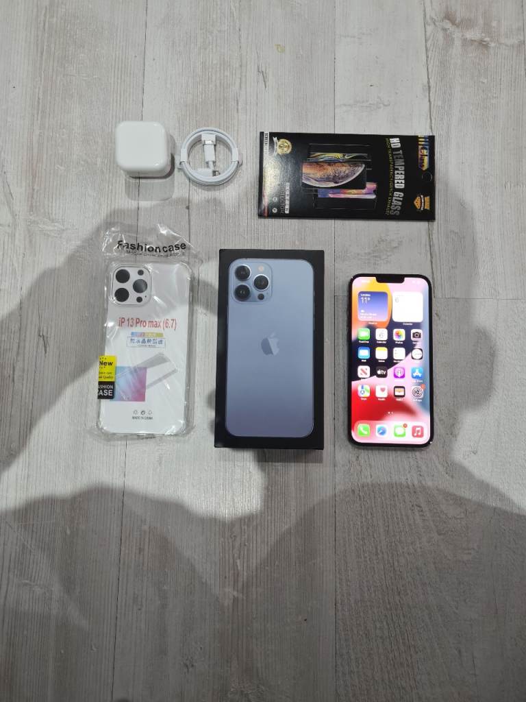 Iphone 13 Pro Max 5G Bundle 256GB Blue Warranty I Phone