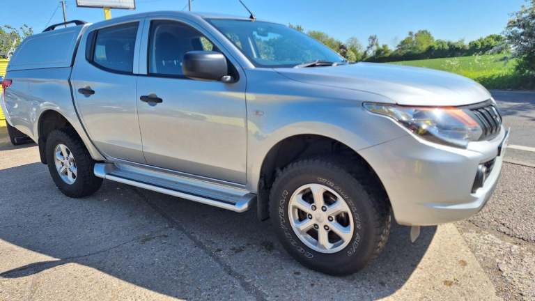 MITSUBISHI L200 2.4 DI-D DC 4Life 2018