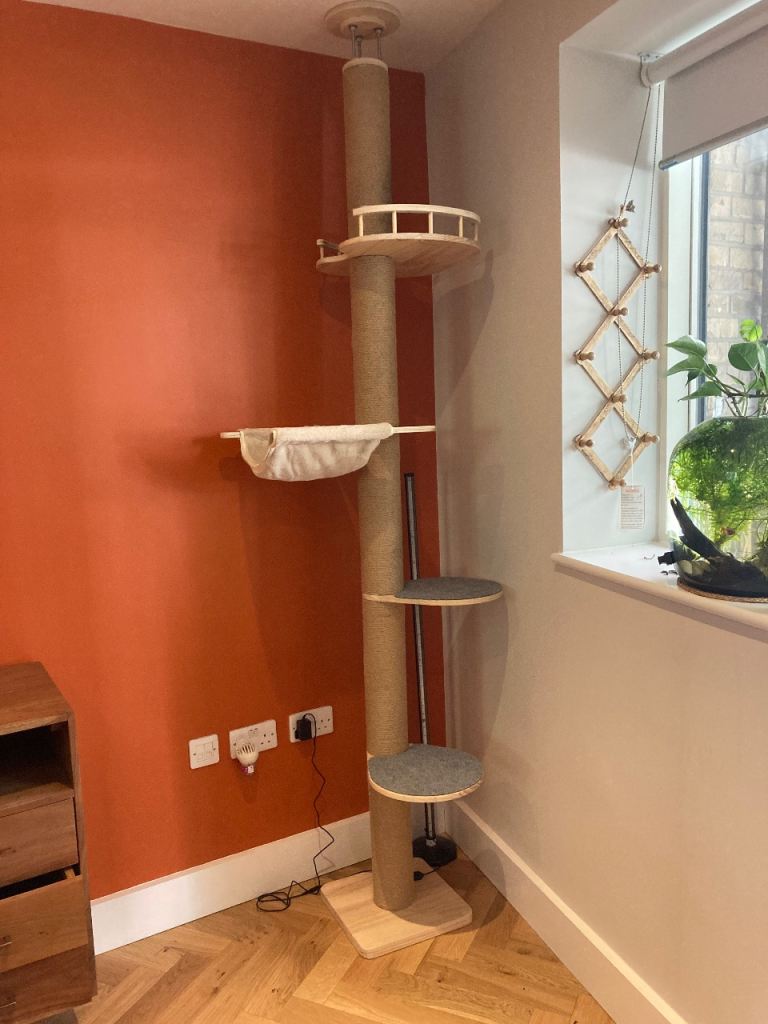Floor to ceiling cat tree