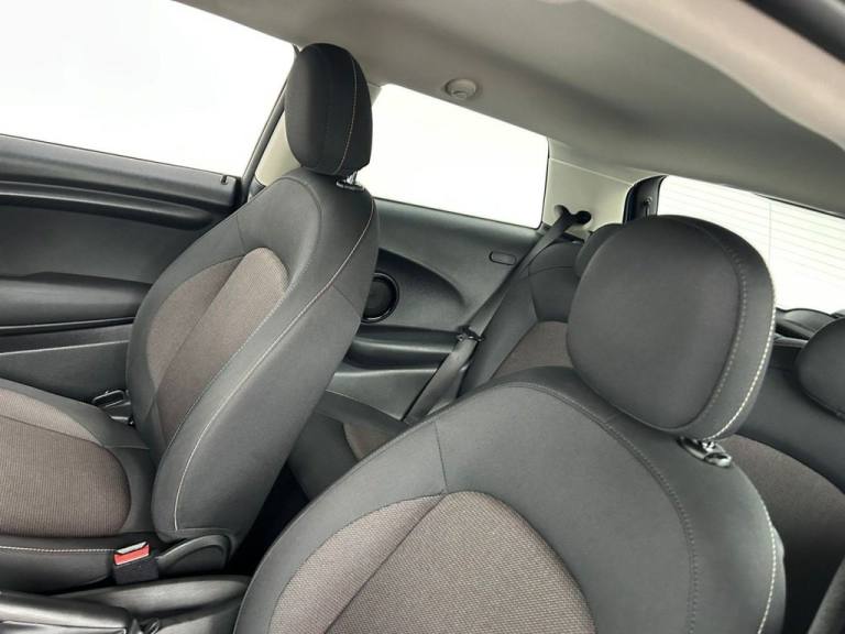 2017 MINI Hatch 1.2 One Hatchback 3dr Petrol Manual Euro 6 (s/s) (102 ps) 2 FORMER OWNERS Hatchba...