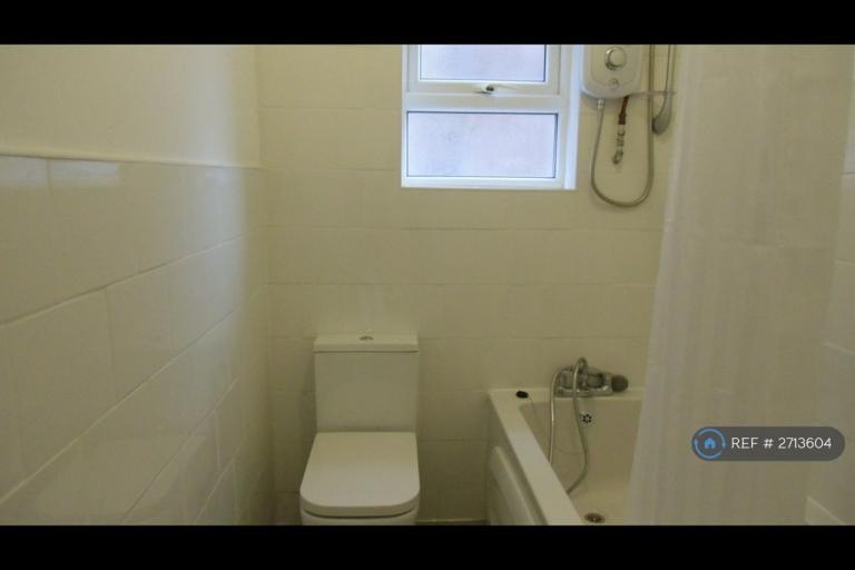 1 bedroom flat in Didsbury, Manchester, M20 (1 bed) (#2713604)