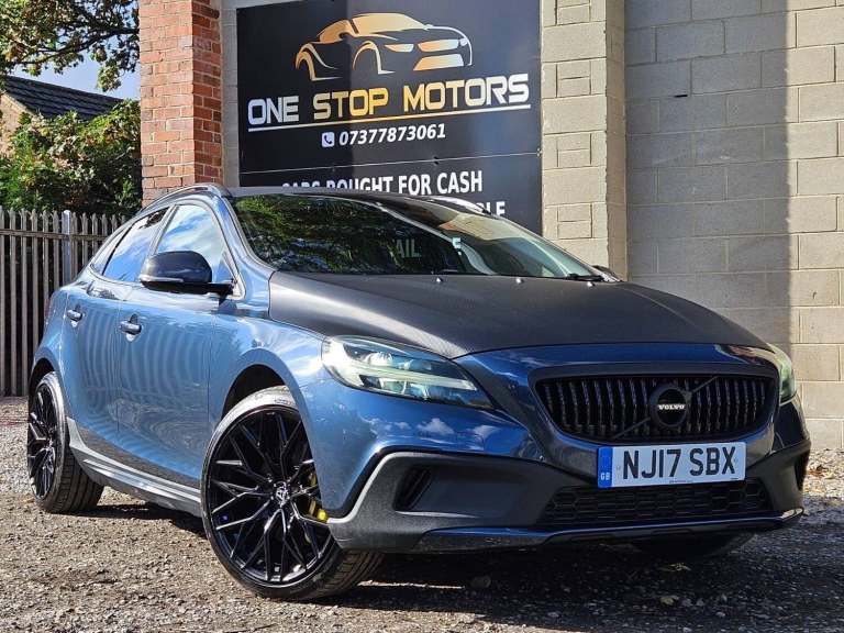 2017 Volvo V40 D2 [120] Cross Country Nav Plus 5dr HATCHBACK DIESEL Manual
