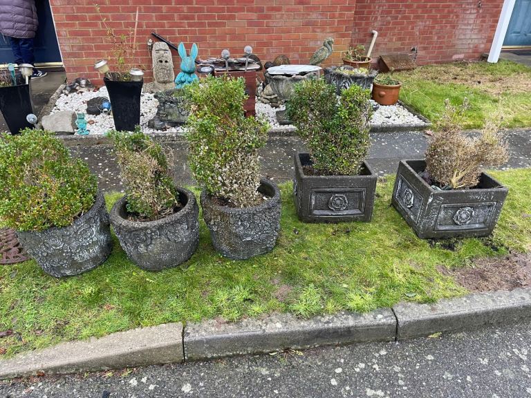 5 Garden stone planters / pots £10 each collection only