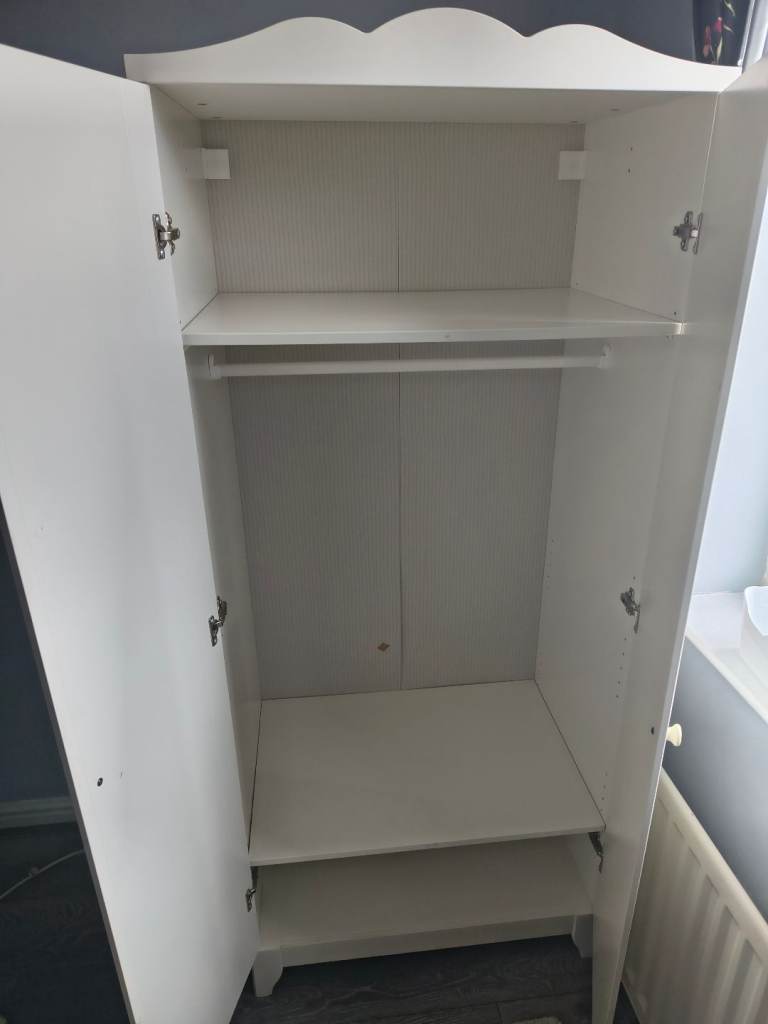 Children's wardrobes