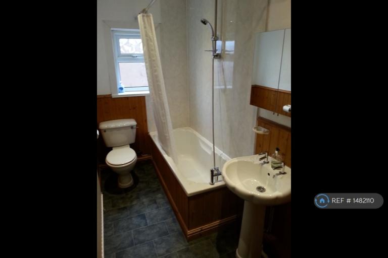 2 bedroom house in Grosvenor Street, Manchester, M26 (2 bed) (#1482110)