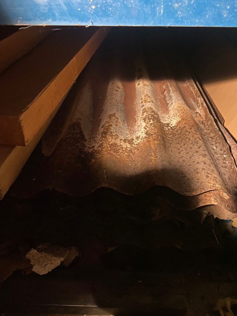 Used corrugated iron 