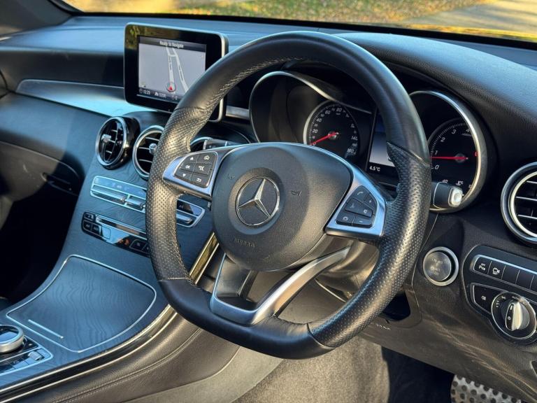 2019 Mercedes-Benz GLC 2.0 GLC250 AMG Line (Premium) SUV 5dr Petrol G-Tronic+ 4MATIC Euro 6 (s/s)...