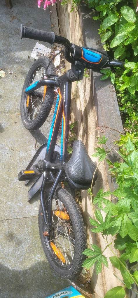 Specialized hardrock kids bike x2