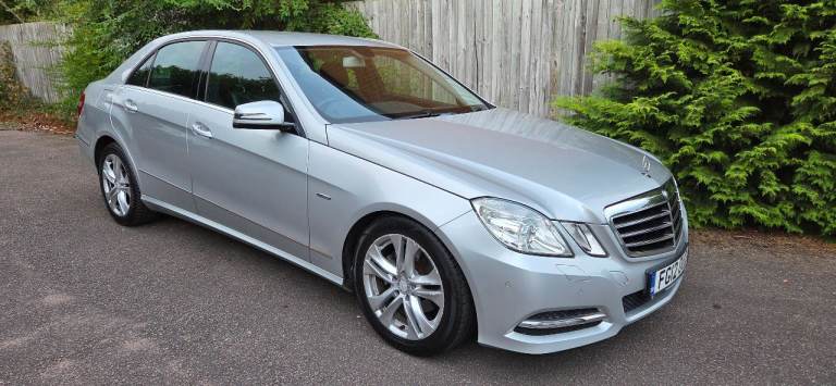 MERCEDES-BENZ E-CLASS E220 CDI (Executive SE), Automatic, 2.1 Diesel, Saloon – 2012 