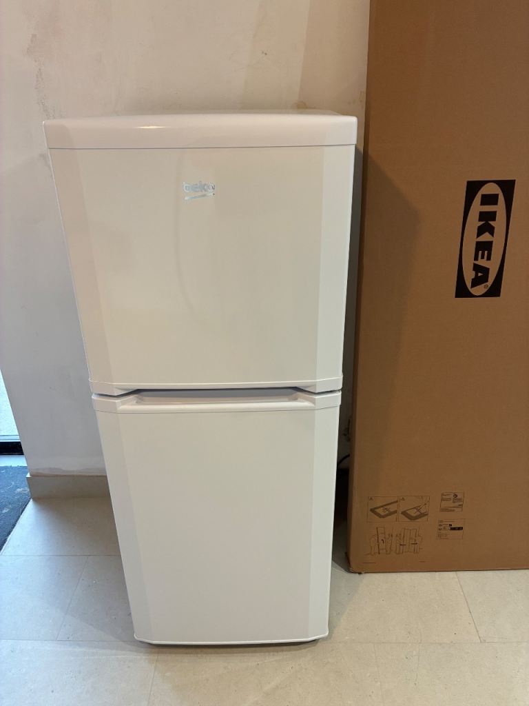 Fridge freezer 