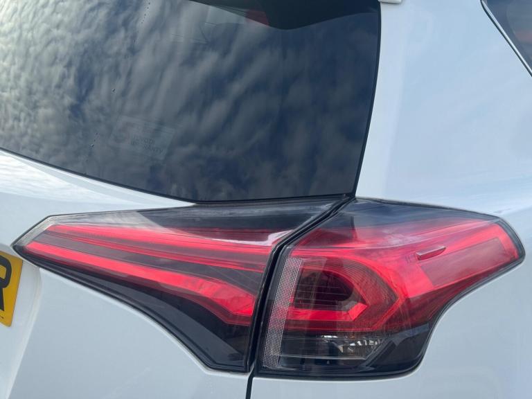 2017 Toyota RAV4 2.0 D-4D Business Edition TSS 5dr 2WD ESTATE DIESEL Manual