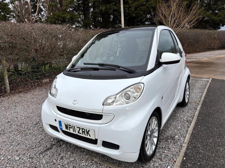2011 smart fortwo Passion mhd 2dr Softouch Auto [2010] COUPE Petrol Automatic