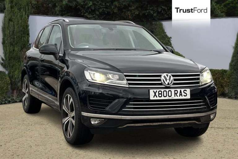 2015 Volkswagen Touareg 3.0 V6 TDI BlueMotion Tech 262 SE 5dr Tip Auto- Parking Sensors Semi-Auto...