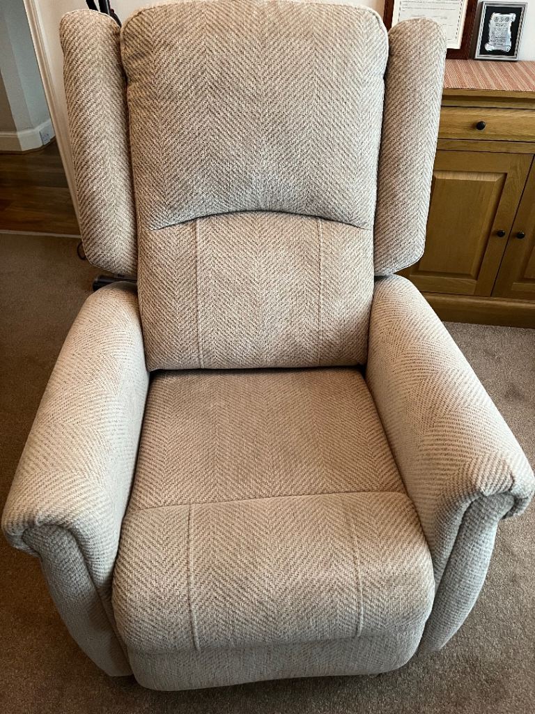 Riser Recliner chair, with Heat and Massage  dual motor.