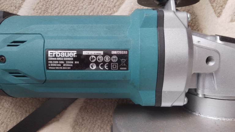 Erbauer 240v Angle grinder