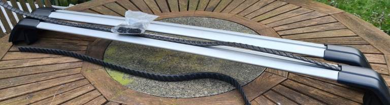 Genuine Range Rover Roof Cross Bars (Lockable) 