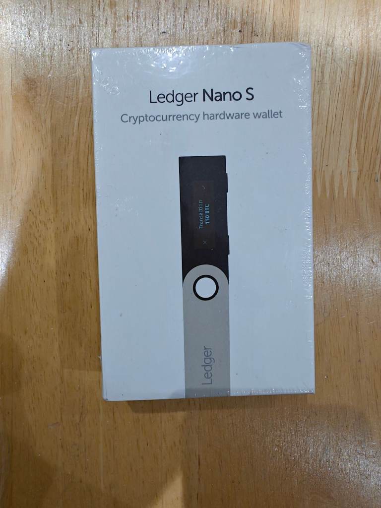 Ledger Nano S: Secure Crypto wallet