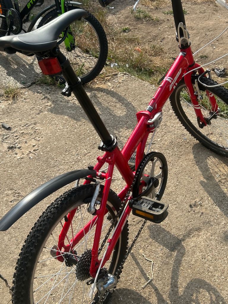 Oyama folding bike 20 inch wheels in good working order, ready for a ...