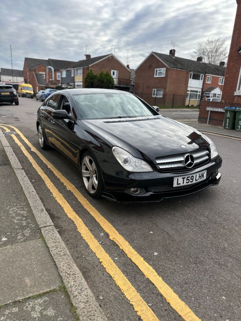 Mercedes benz CLS350 