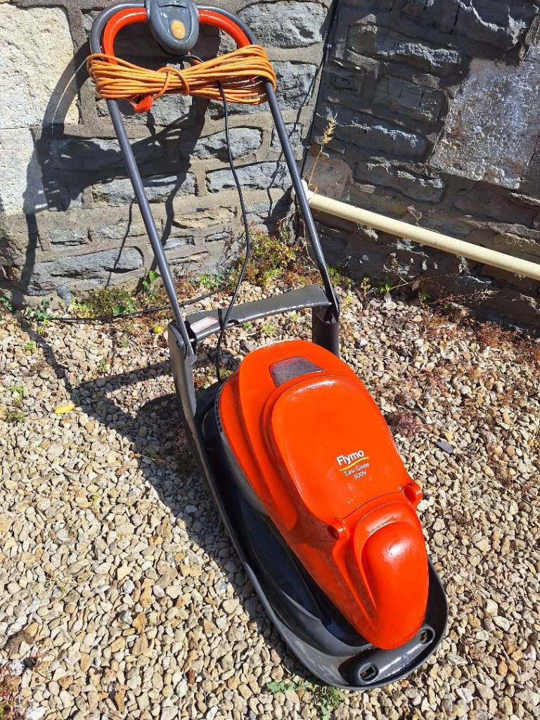 Flymo lawnmower 