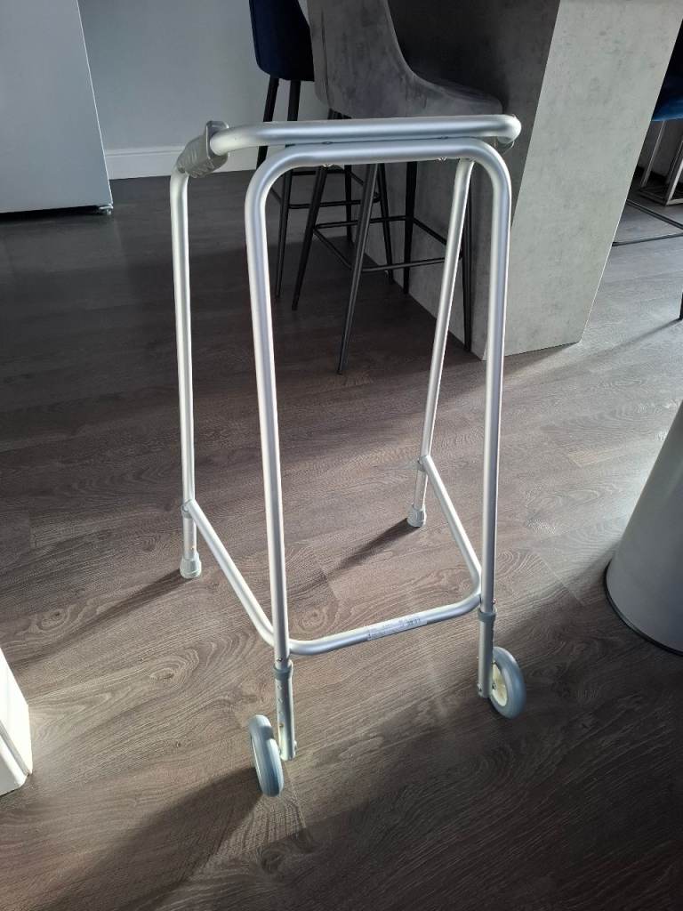 Walking frame