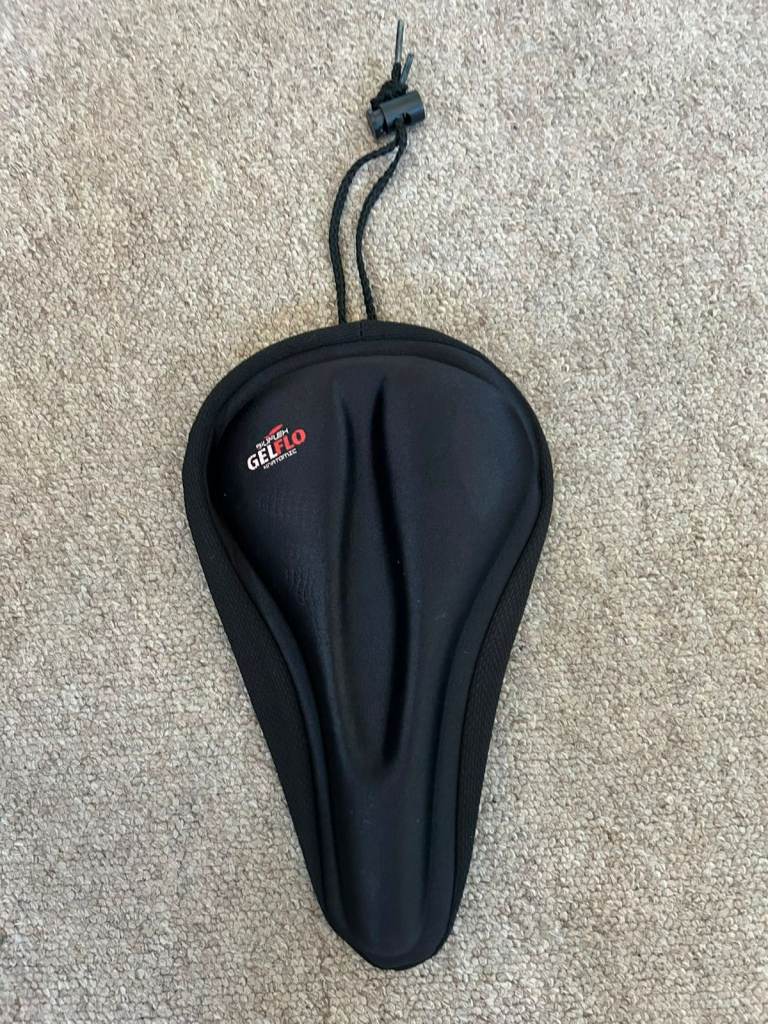 Gel bike saddle cover