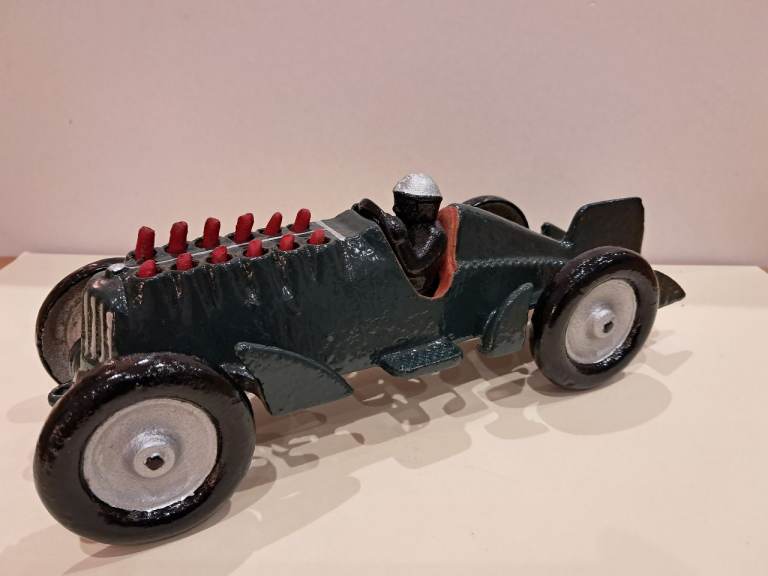 CAST IRON ROADSTER - HAND PAINTED - MINT CONDITION