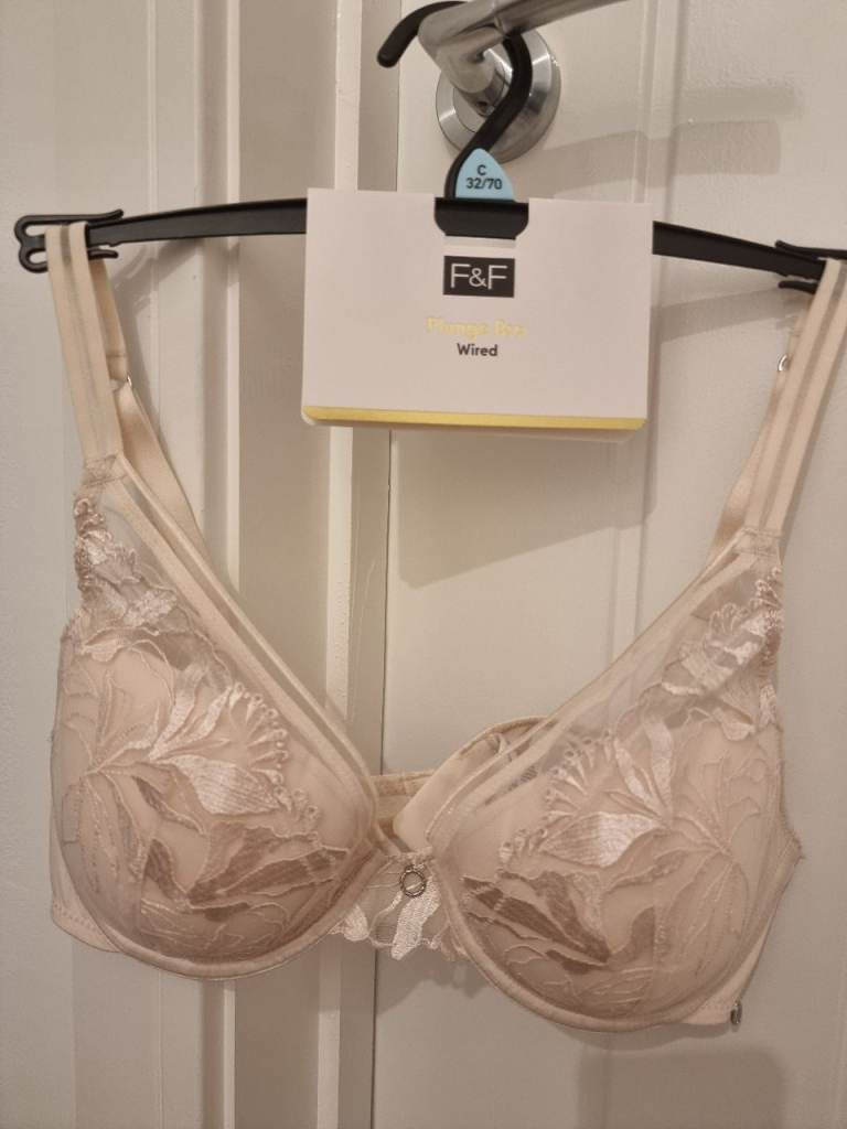Brand New F&F Wired Bra – Size 32/70
