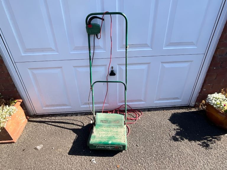 Electric Lawn.  Rake  Fair Condition
