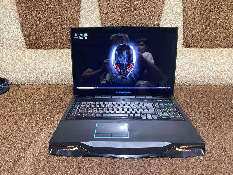 ALIENWARE M18X R2