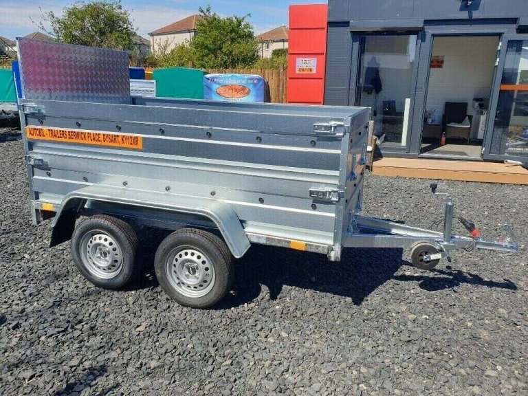 BRAND NEW 8,7FT X 4,2FT TWIN AXLE DOUBLE BROADSIDE TRAILER WITH RAMP 750KG UN BRAKED