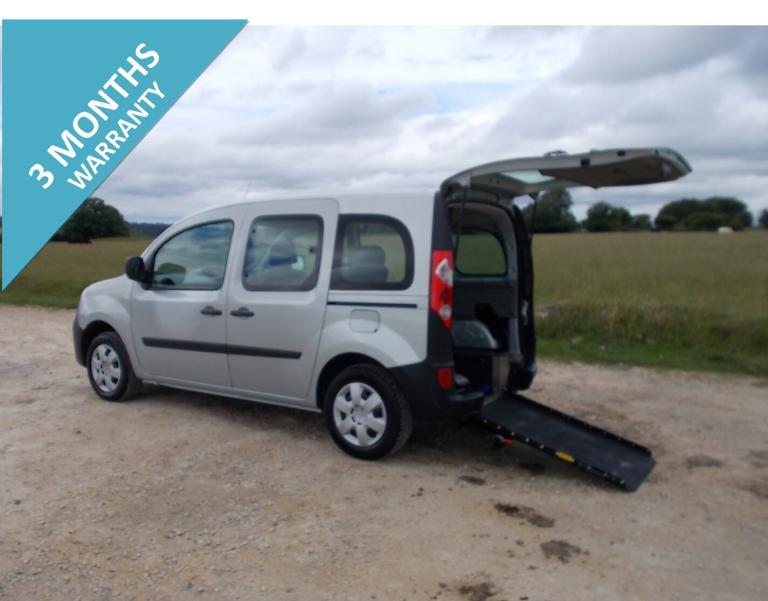 2011 RENAULT KANGOO EXTREME  AUTO WHEELCHAIR ACCESSIBLE DISABLED MOBILITY CAR