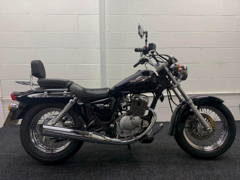 Suzuki GZ125 ** Lovely Condition - Low Miles- Warranty **