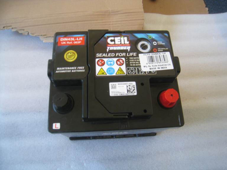 CAR BATTERY 063 SIZE BRAND NEW NEVER FITTED 