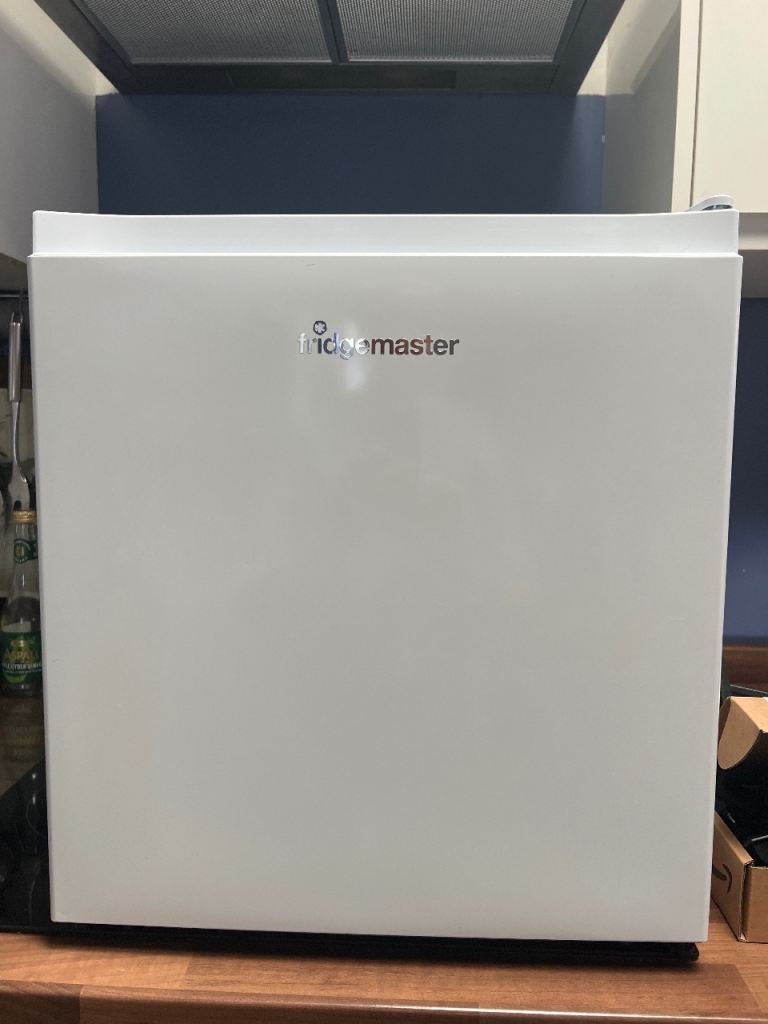 Table top fridge as new