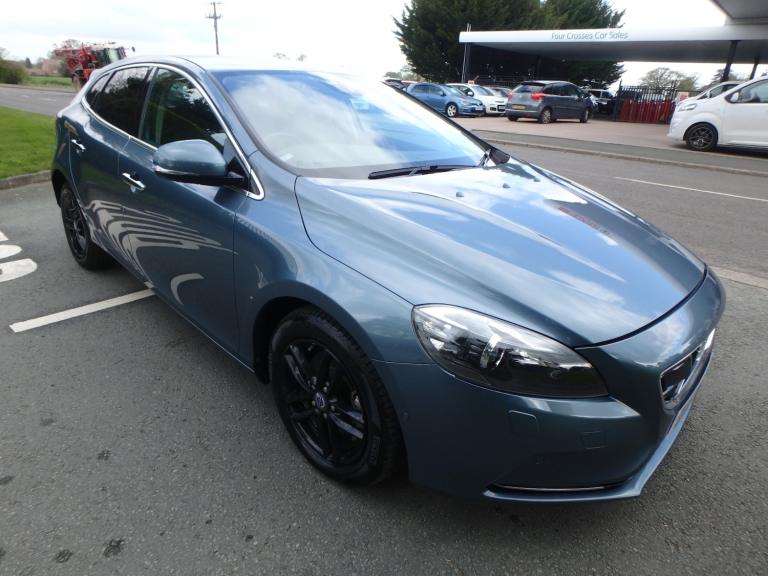 2014 Volvo V40 T4 1.6 SE Lux Automatic....Only 13840 Miles Hatchback Petrol Automatic