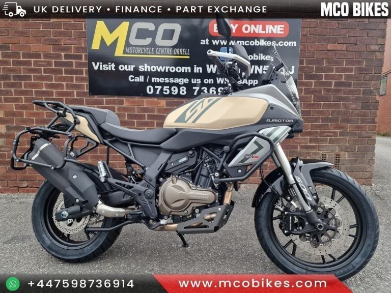 QJMotor SRT 600 S with free luggage