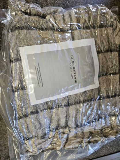 Electric Throw/Blanket (Brand New + Sealed)