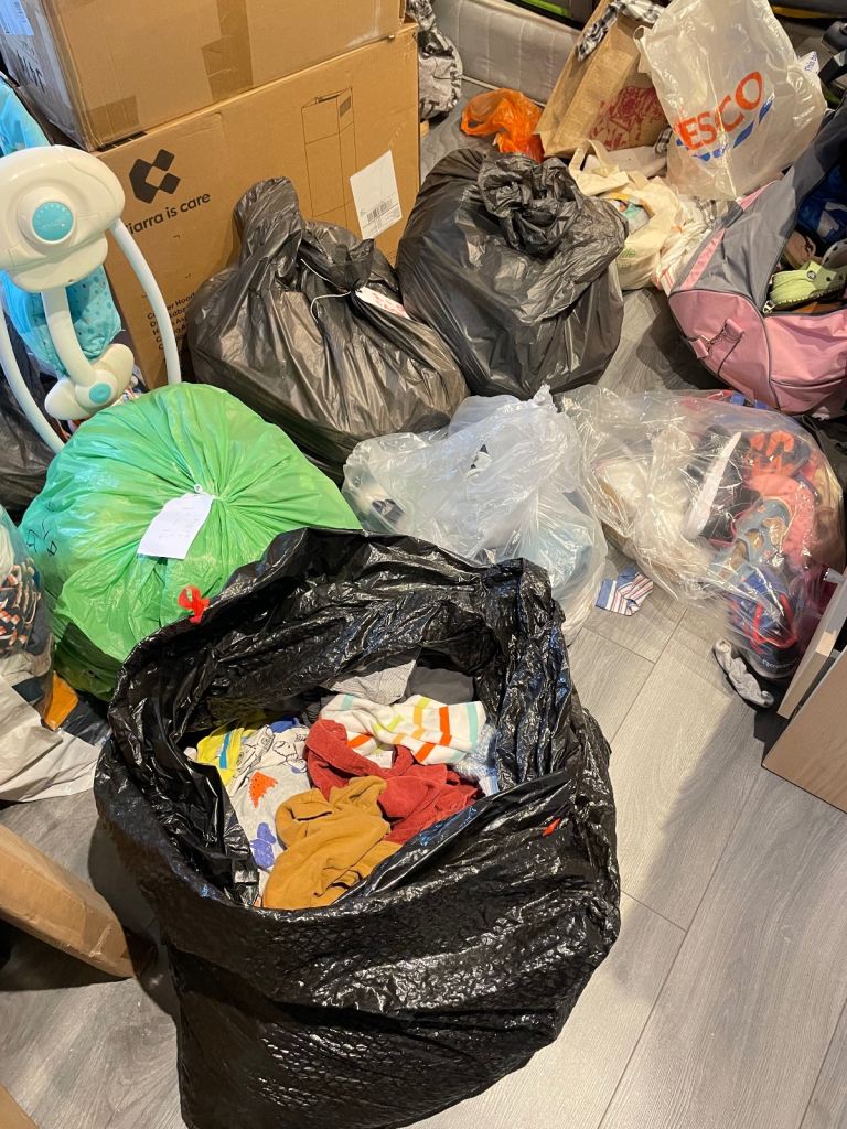 Bulk Lots of BOYS Baby Toddler Clothes , new born to 12 months BOYS 