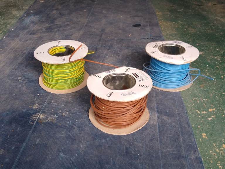 Single Core 2.5mm sq electrical cable - brown, blue, earth - 50m minimum