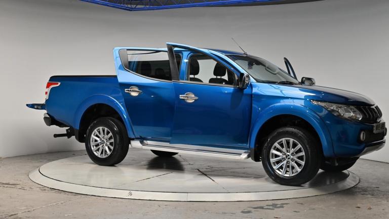 2019 Mitsubishi L200 2.4 DI-D DC Barbarian 4WD Euro 6 4dr PICK UP Diesel Manual